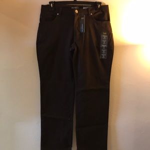 Lee Women’s Relaxed Fit Straight Leg MAHOGANYJeans